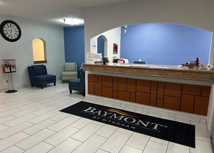 Baymont By Wyndham Omaha Sw